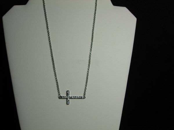 Core Cross Silver Chain Set